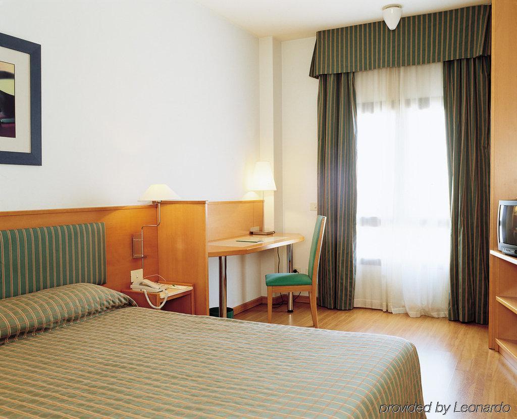 Exe Pozuelo Hotel Pozuelo de Alarcon Room photo